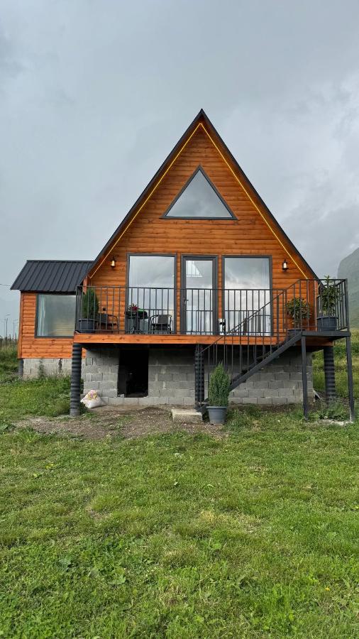 Lunara Chalet - Chambres d'hôtes Stepantsminda