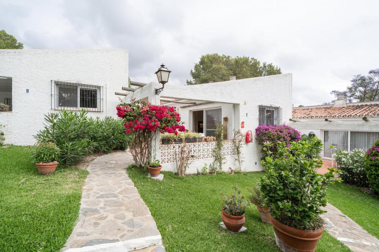 Cozy Home Terrace, Pool Near Beach & Gym - B&B Mijas Costa