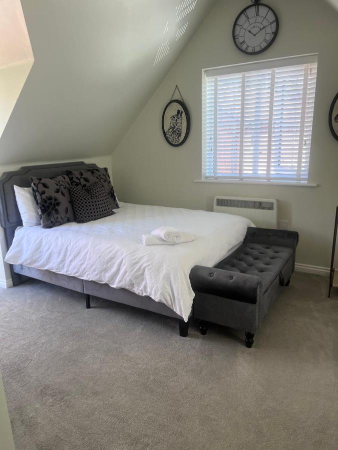 Loft Studio - Ferienwohnung Davenham