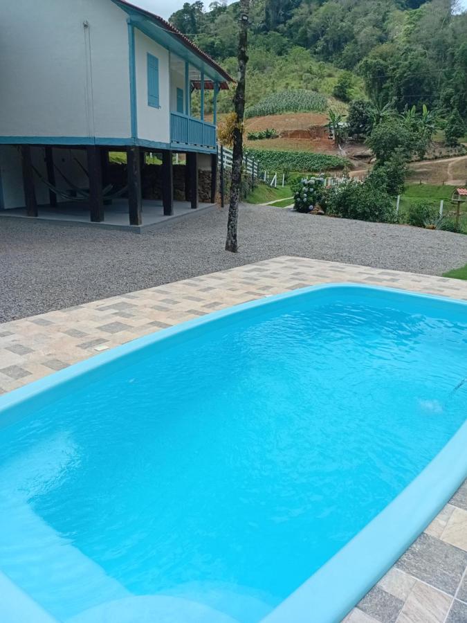 Bullerjahn Haus Casa Alemã com 3 quartos - Chambres d'hôtes Domingos Martins