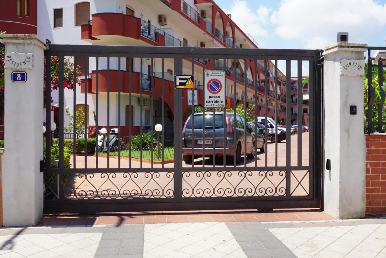 Angolo di Ines&Greta Mare 200m Taormina Parking - B&B Giardini-Naxos