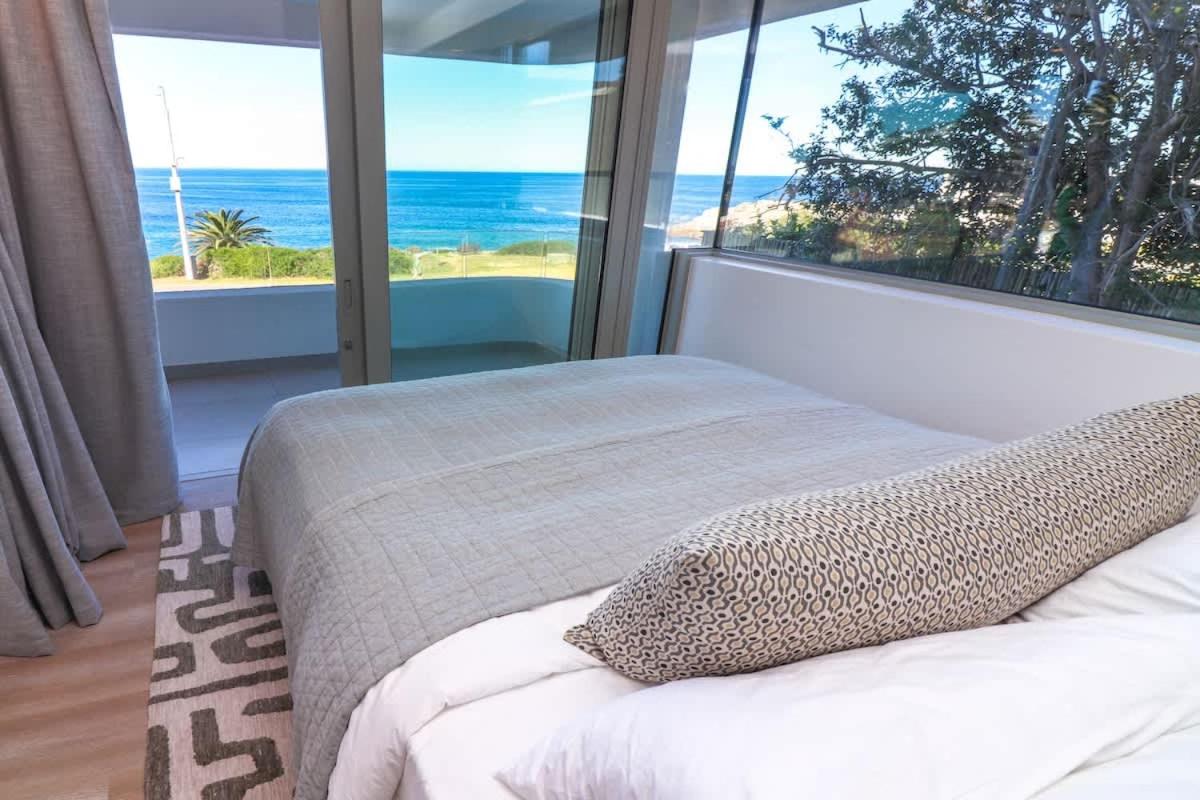 Exclusive & Modern Sea View apartment in Hermanus - Bed and Breakfast Hermanus