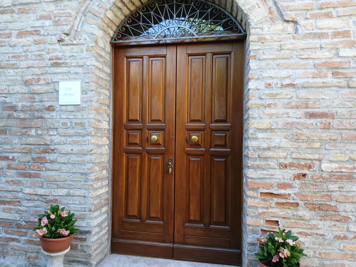 Borgo Montaner - B&B Montefelcino