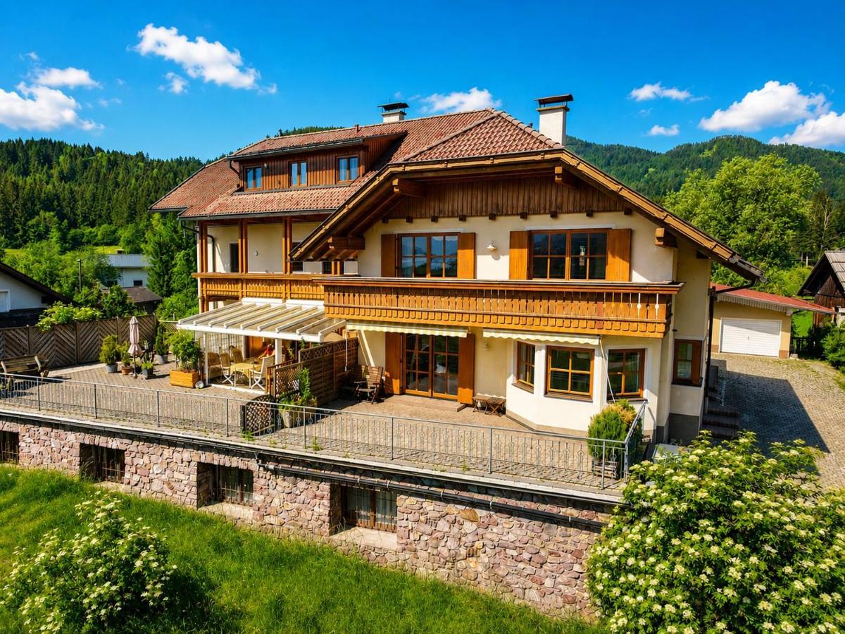 Helles Apartment mit Seeblick - Ferienwohnung Oberdorf