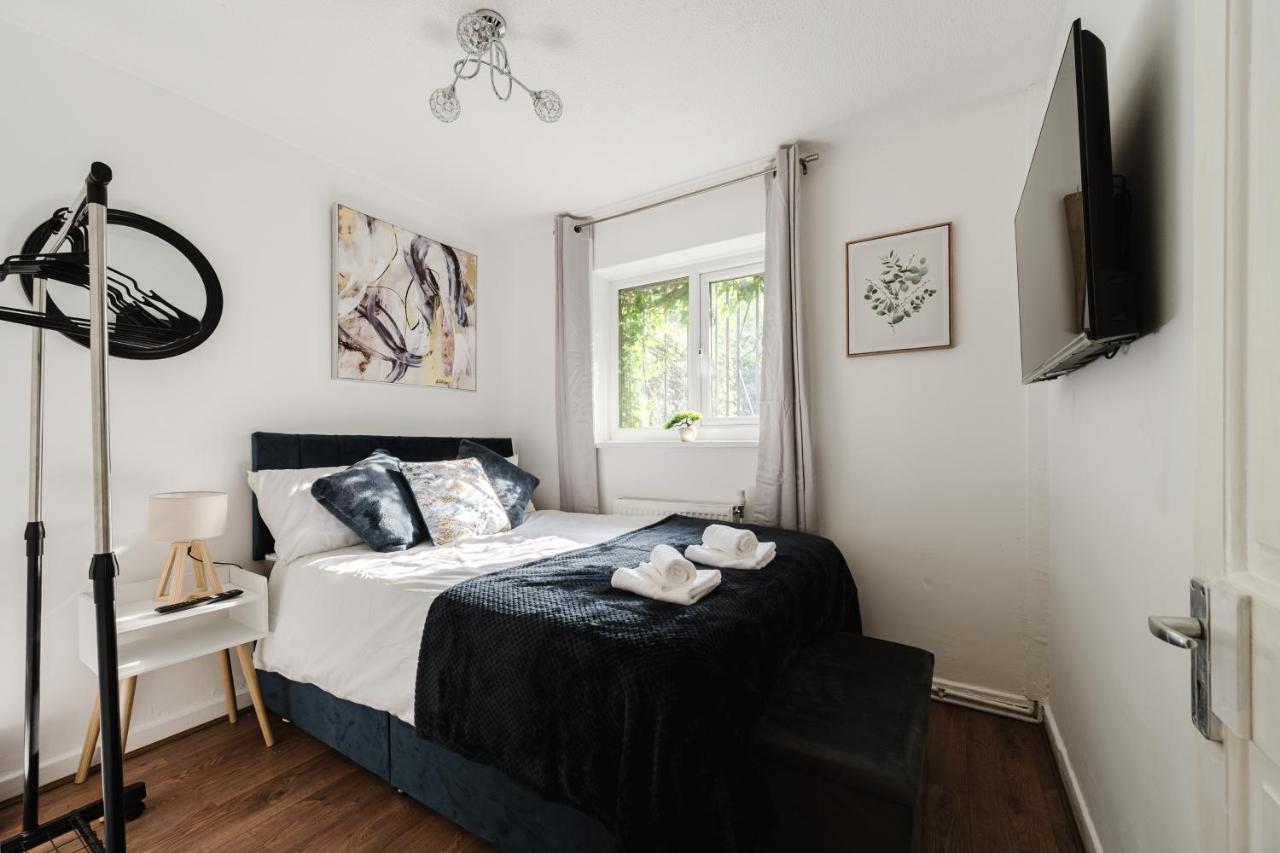 Cosy 2BR - Sleeps 6 - Etihad - Free Parking - B&B Manchester