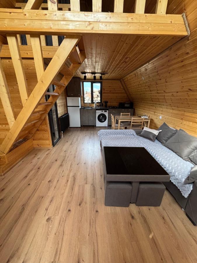 Twenty 23 Cottages,kazbegi 1 - B&B Stepantsminda
