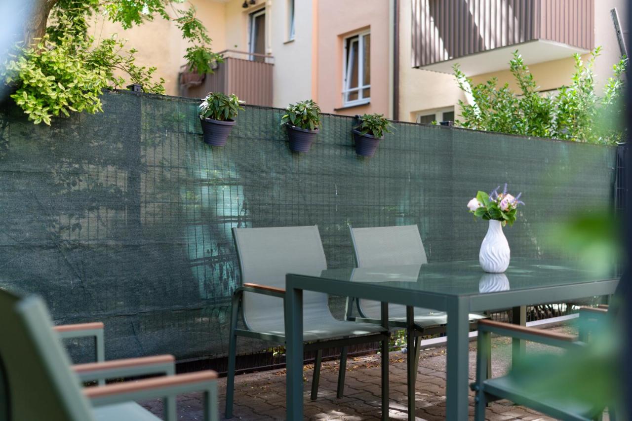 Stilvolles 2-Zimmer Apartments nahe U-Bahn und Stadtpark - mit Parken - B&B Nuremberg