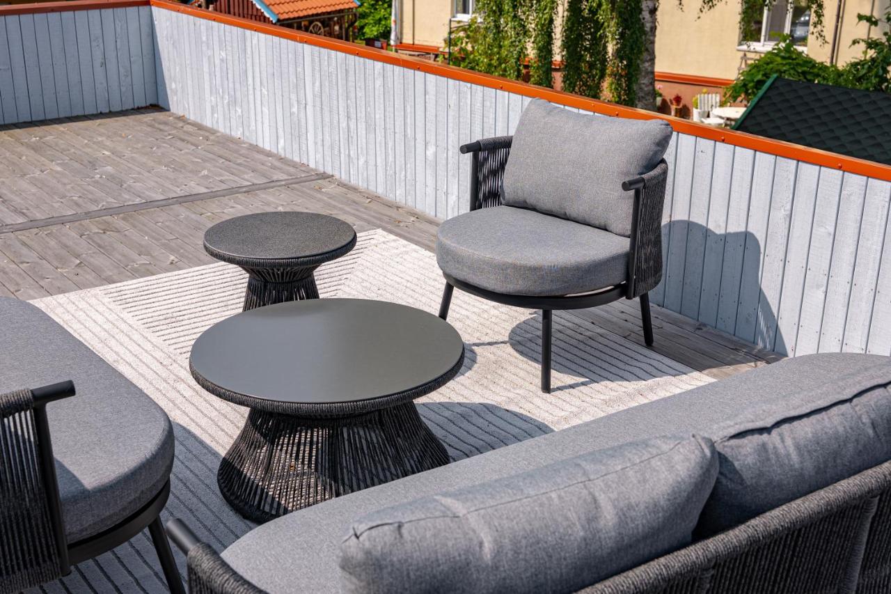Stylish Apartment with Terrace & Lagoon View I cohost - Ferienwohnung Juodkrantė