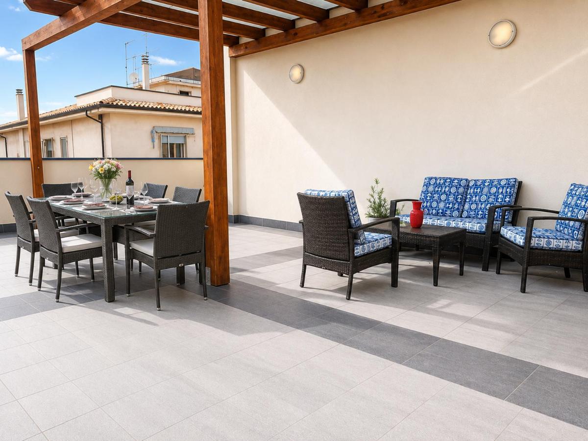 LA TERRAZZA Trilocale Superior 2 BAGNI - B&B Caorle