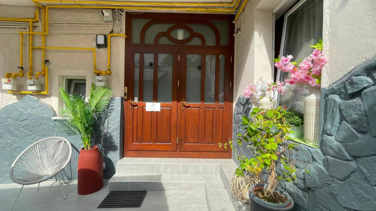 Roy Palace - 4 luxurious suites in a prime central location - Chambres d'hôtes Braşov