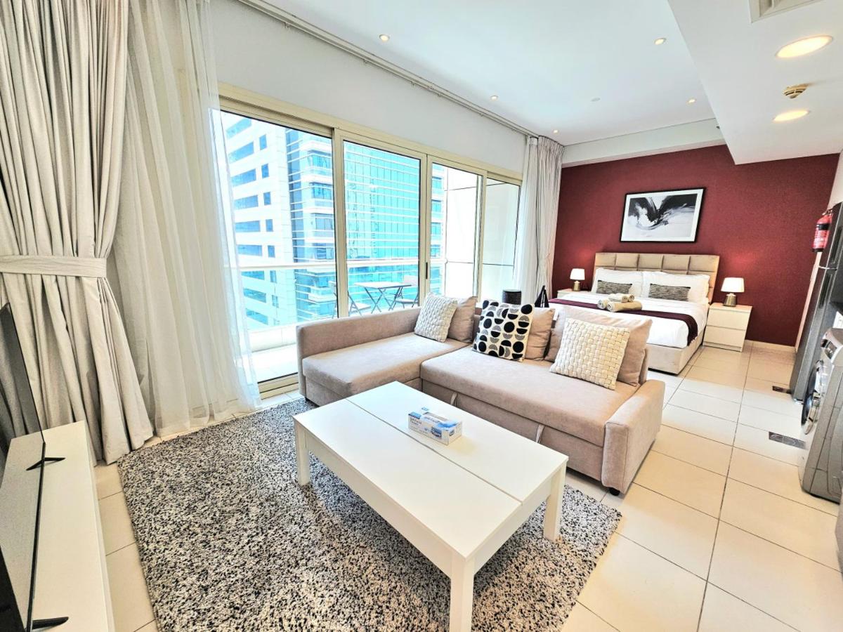 SUNRISE HOMES - A Cozy Studio next to JBR Beach - Ferienwohnung Dubai