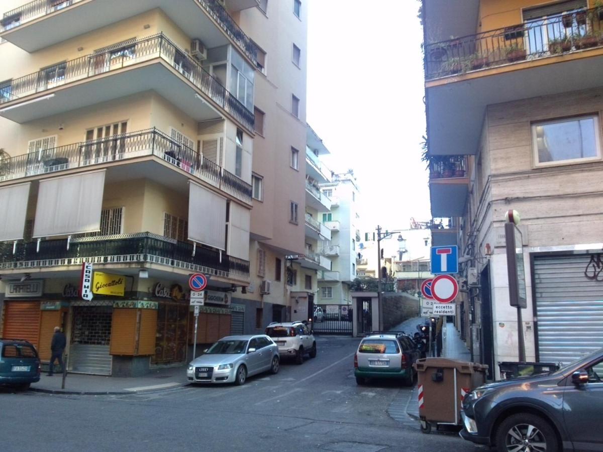 Domus Aurea - B&B Napoli