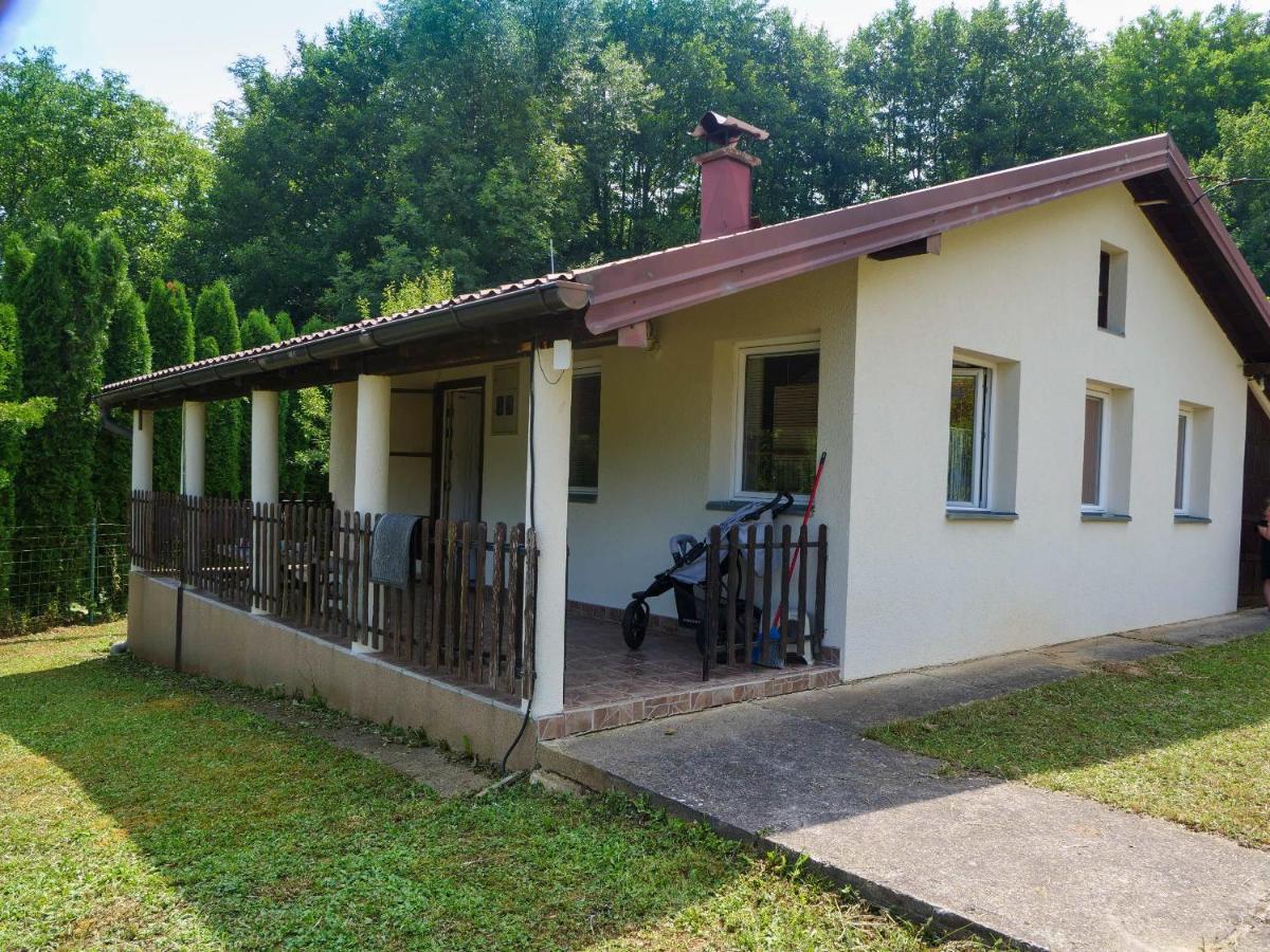 Vikendica 'Šapat rose' - B&B Sekovici