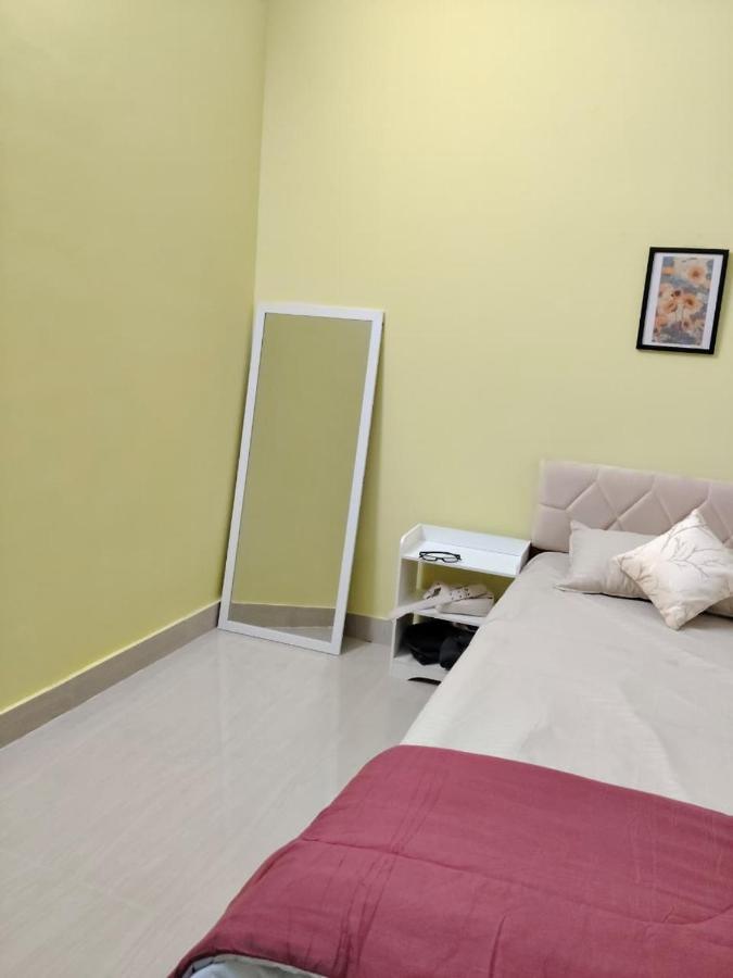 Zenith Homestay - B&B Guwahati