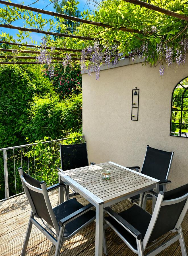 GUESTHOUSE ENNEPETAL - Ferienwohnung im grünen Heilenbecker Tal - Ferienwohnung Ennepetal