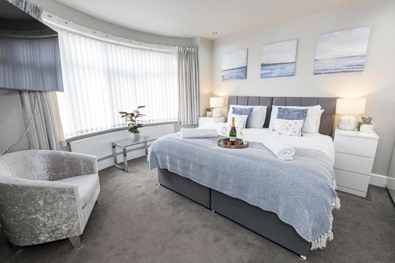 Sarnia Retreat by Grandeur Property - Chambres d'hôtes Poole
