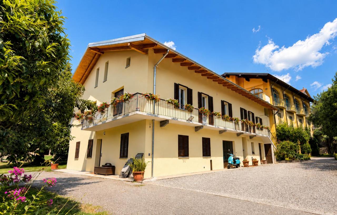 Apartment Portico I - Bed and Breakfast Castelveccana