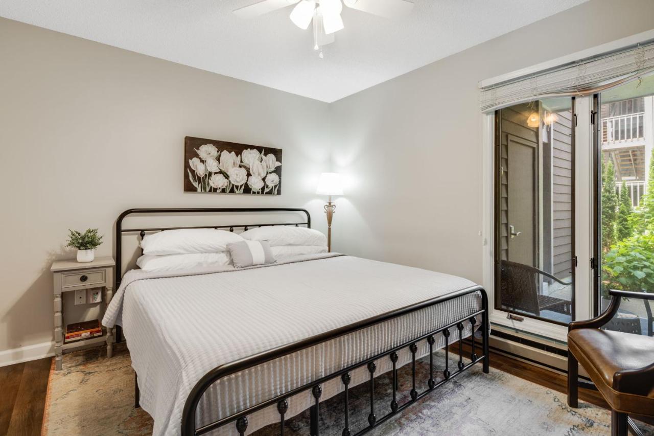Brook Haven Condo - Downtown Blowing Rock Ground Floor Fully Stocked with 2 King Beds - Chambres d'hôtes Blowing Rock