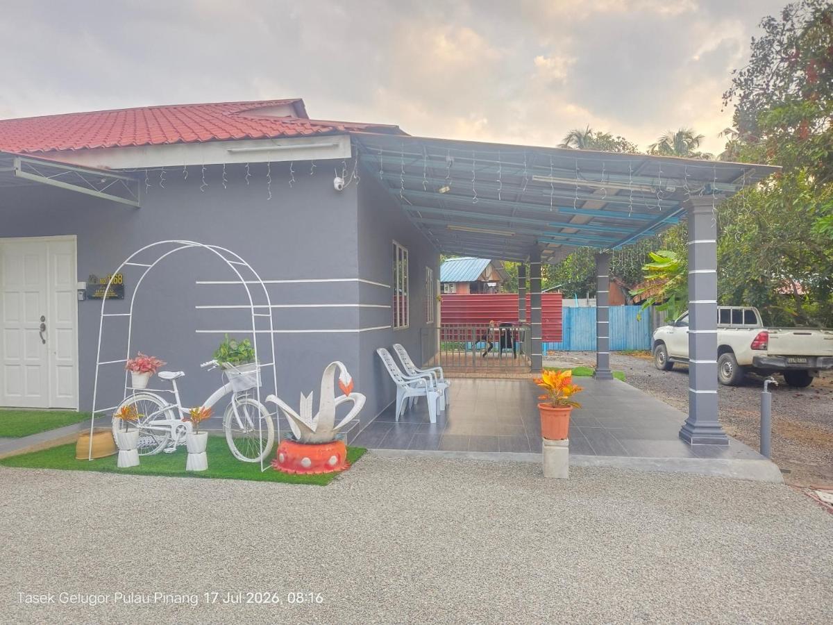 Rumah Inap Abang Shahrul - Ferienwohnung Kampong Permatang Berangan