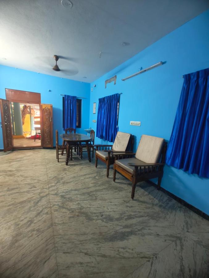 Cozy Home Stay Villa - Ferienwohnung Kalabam