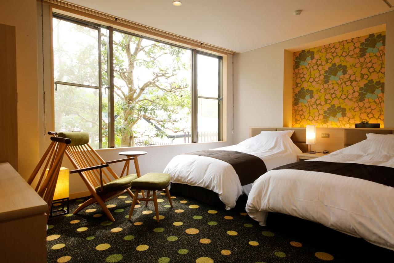 Twin Room with Shared Bathroom