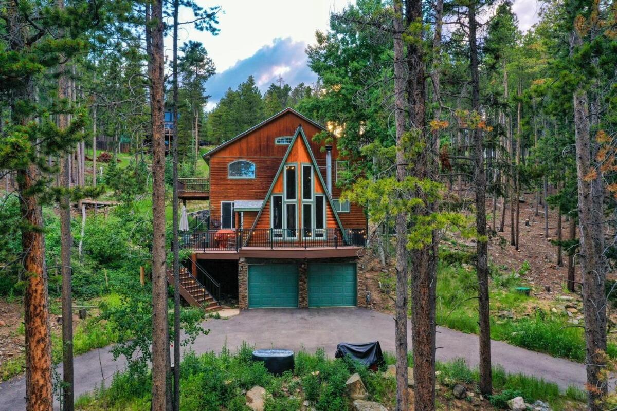 Designer A-Frame Luxury Mountain Home - B&B Evergreen