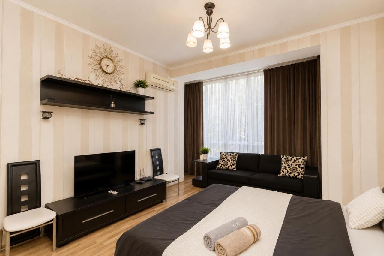 Lev Tolstoy 27-22 Residence - B&B Chişinău