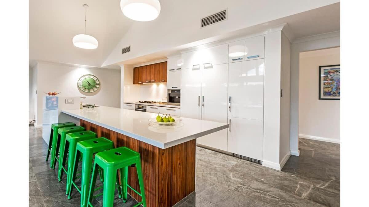Lilywood - Minutes from Wineries and Yallingup Beach - B&B Yallingup