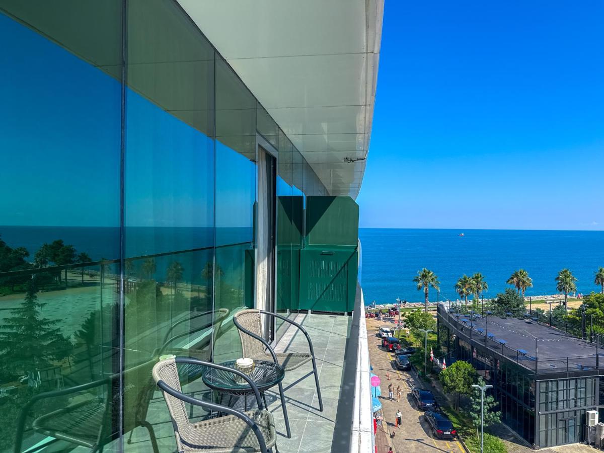 Honeymoon Premium Apartments - Batumi View - Chambres d'hôtes Batoumi