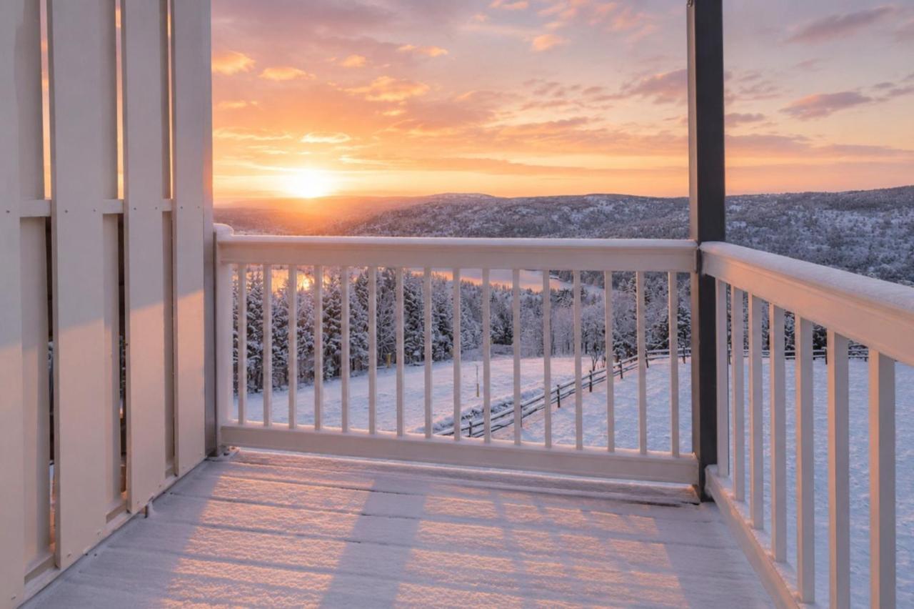 ML352 Stylish Classy Mountain Views EZ Parking WiFi - B&B Snowshoe