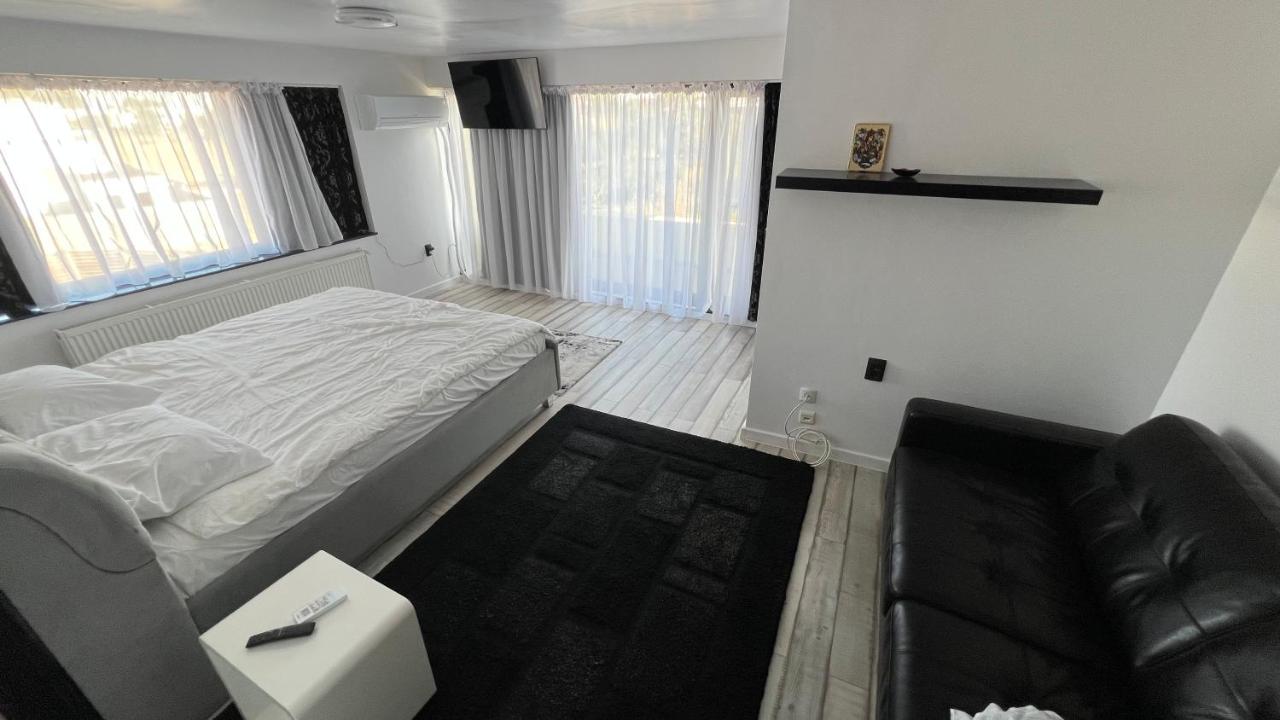 Vila Ioana - B&B Geamăna