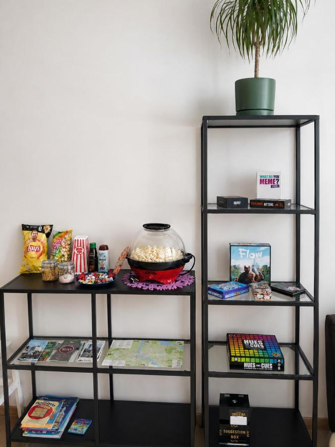 Old Town Hideaway - 3BR APT Sleeps 6 - for Groups & Families - Ferienwohnung Riga