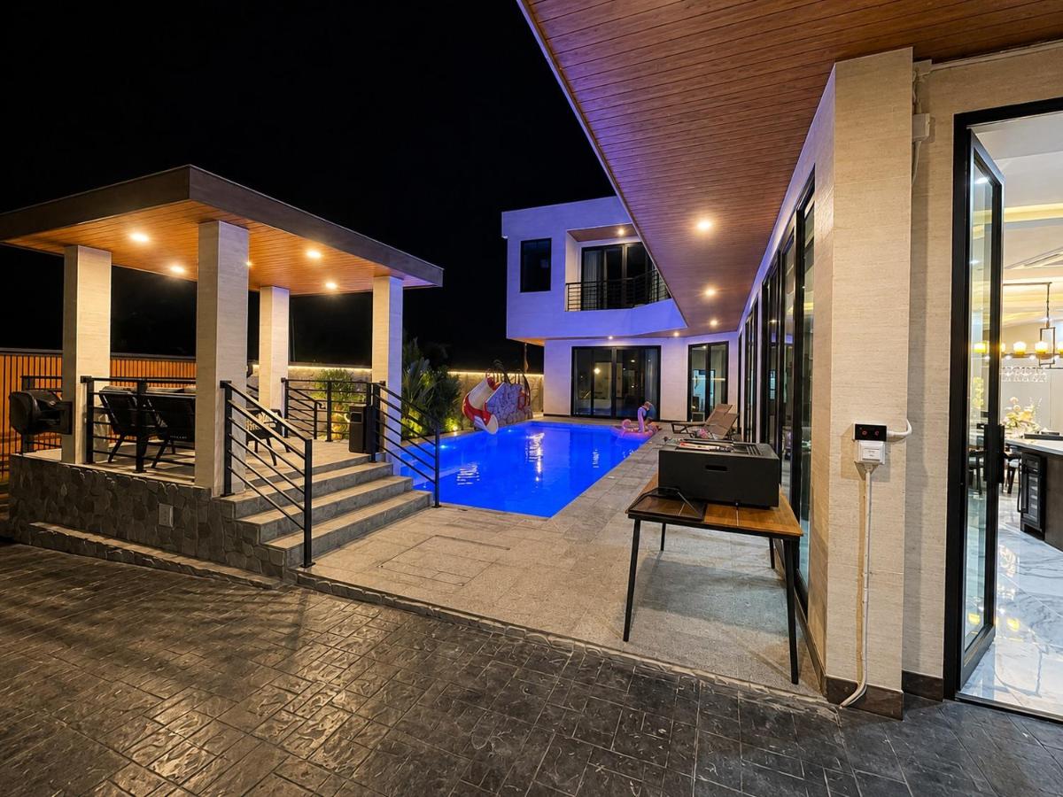 Hello Pattaya Pool Villa 5BR Luxury Brand New August 2026 - B&B Ban Huai Yai