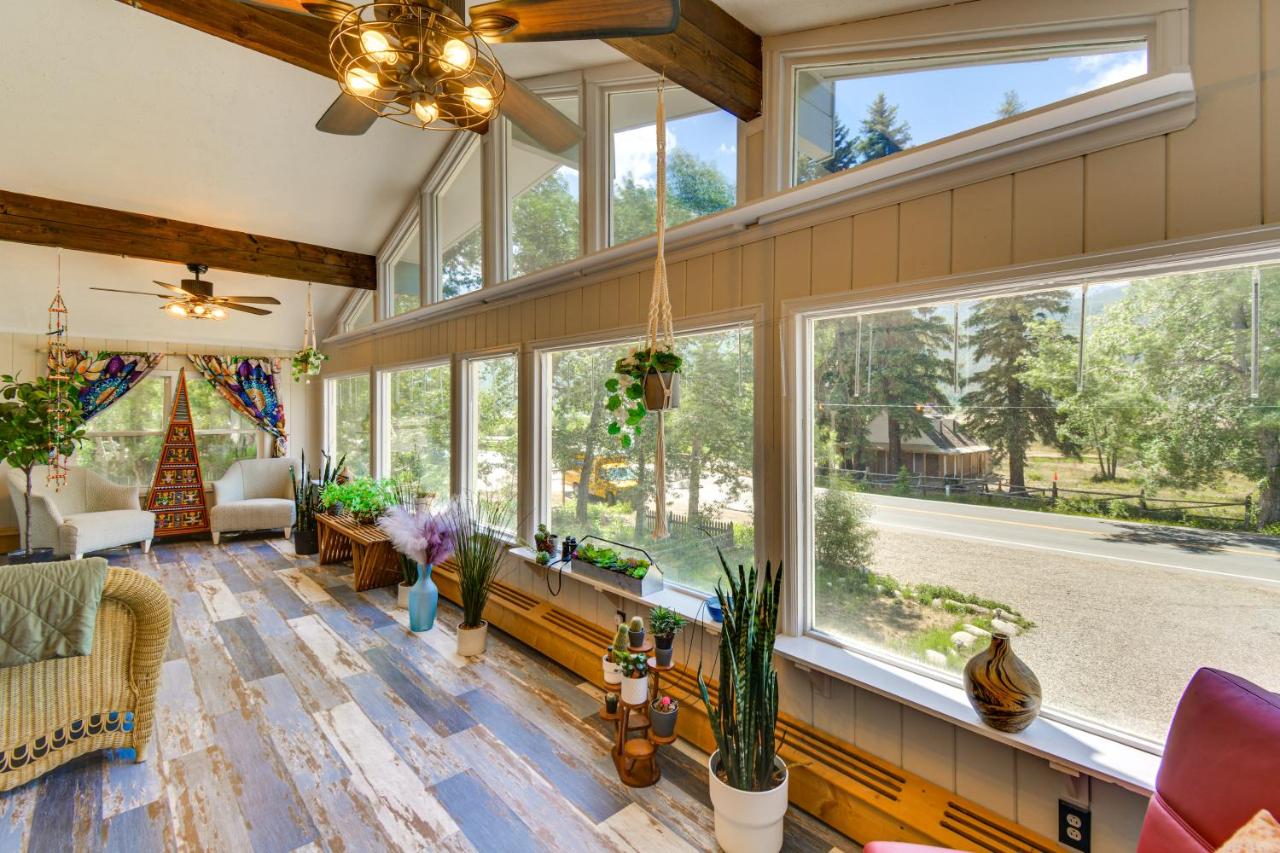 Remodeled Lake Cabin, Stunning Mtn View, New Patio - Ferienwohnung Twin Lakes