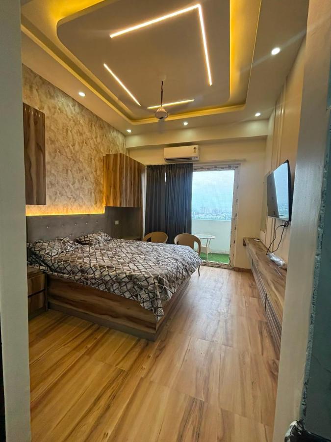 Luxury stay for Couples and guest - B&B Greater Noida
