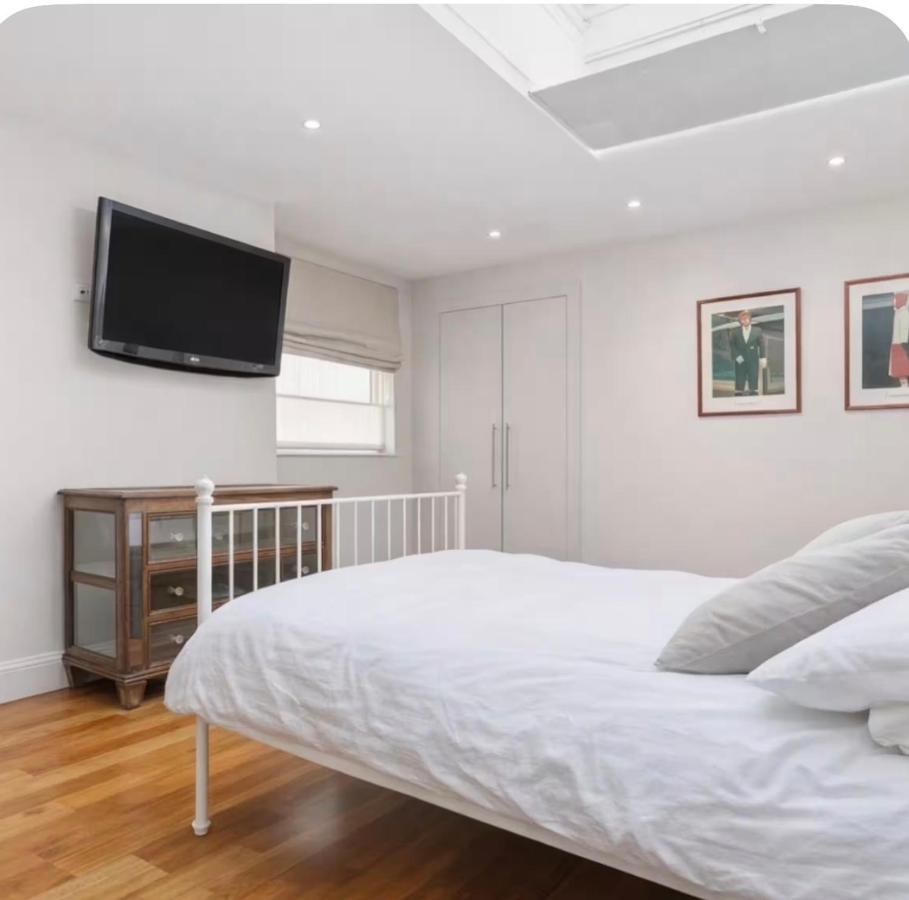 Beautiful Mews house just off Marylebone High St - B&B London
