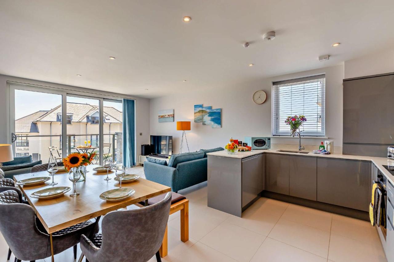 Ocean View Contemporary 2-Bed Sea View Apartment Southbourne Beach - B&B Southbourne