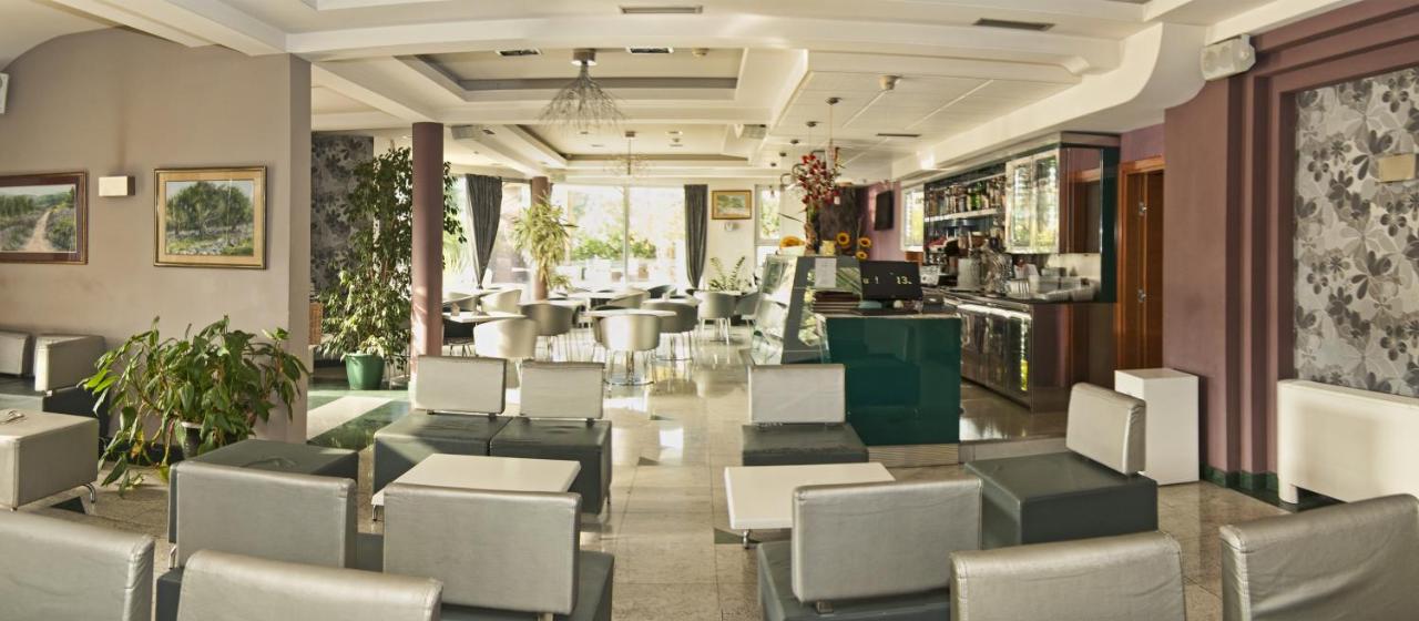 Apartments Milan - Ferienwohnung Makarska