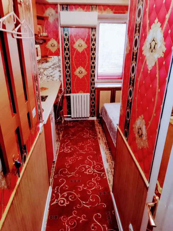 Мини студия, проспект Центральный,140, 1 кровать, 2 этаж - B&B Mykolayiv