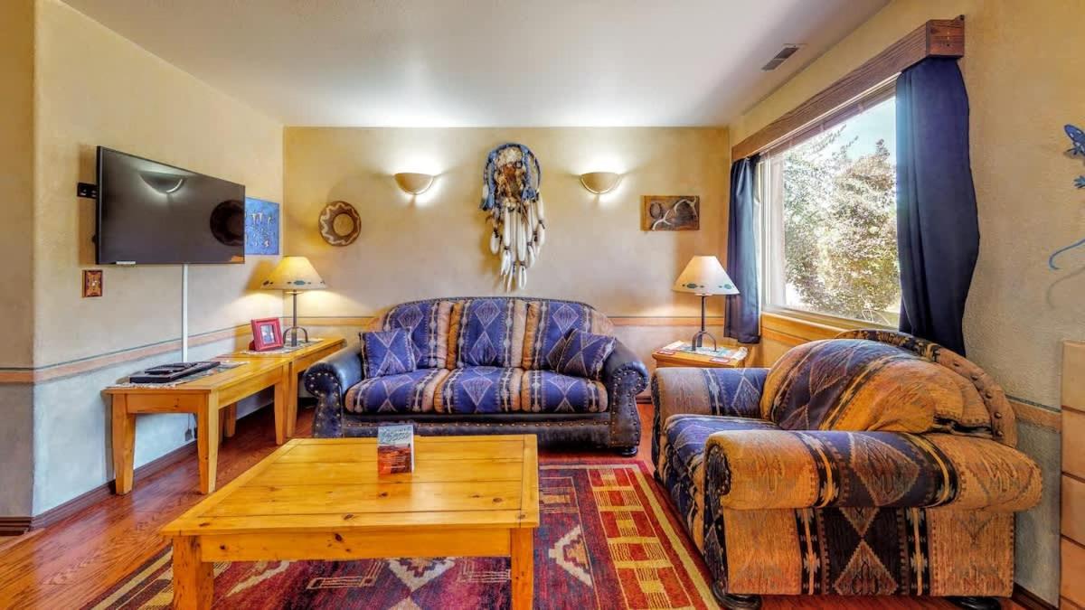 Petroglyph Place #3299 - B&B Moab