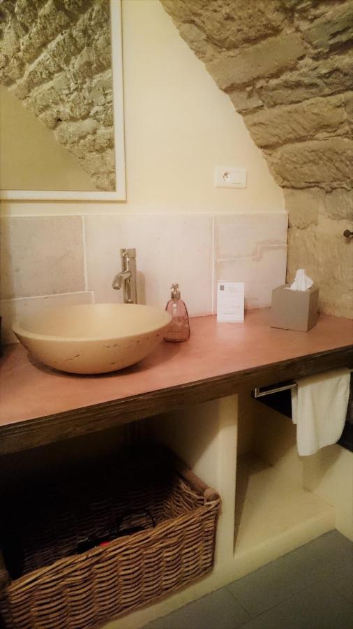 Camera Matrimoniale con Vista Giardino