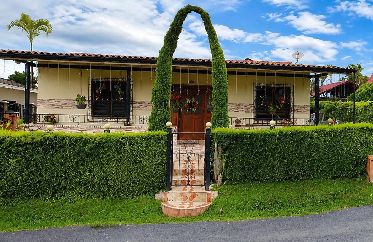 Casa campestre cerca de termales con WiFi y parqueadero - Ferienwohnung Santa Rosa de Cabal