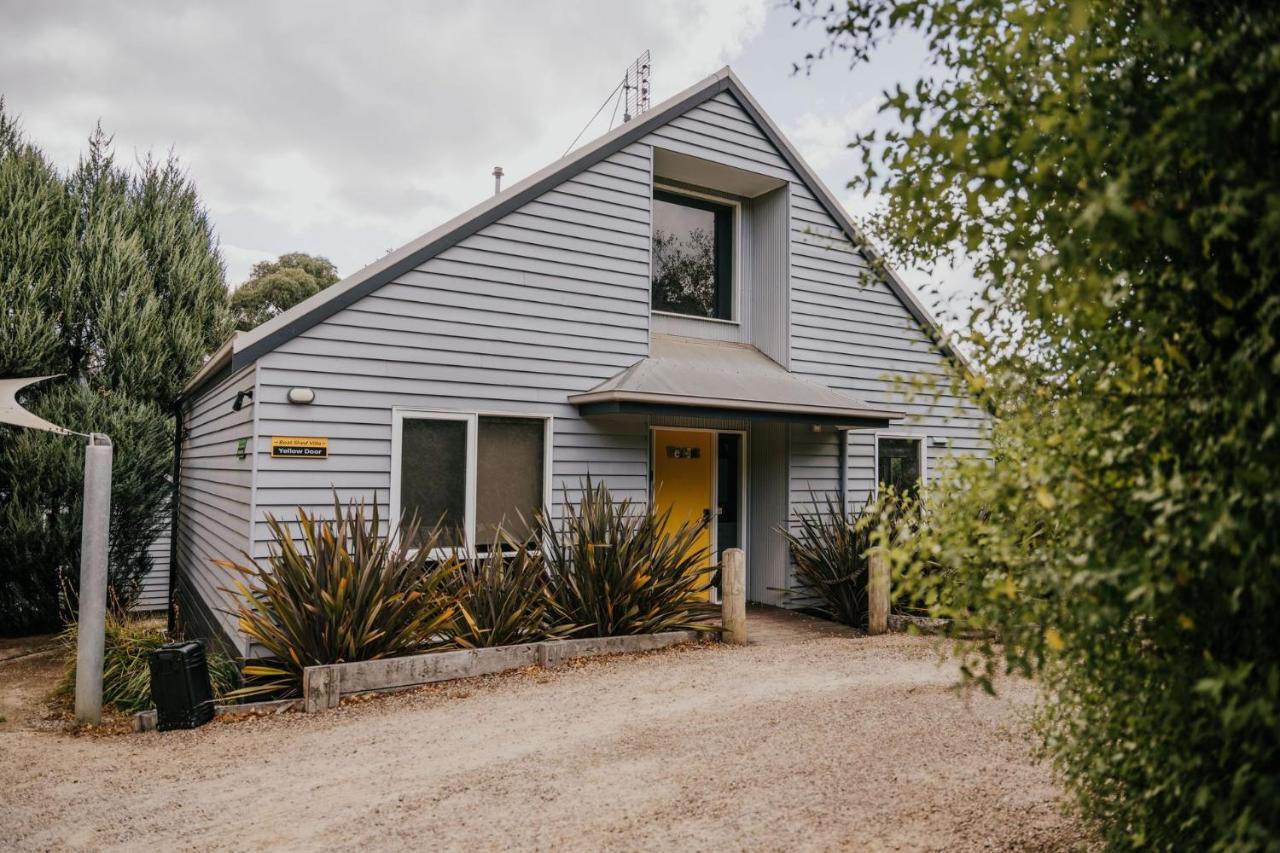 Boatshed Villas by Istana - Yellow Door - B&B Daylesford