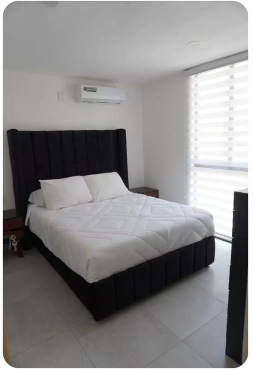 Private Apartment with AC Near Guadalajara Airport - B&B Guadalajara