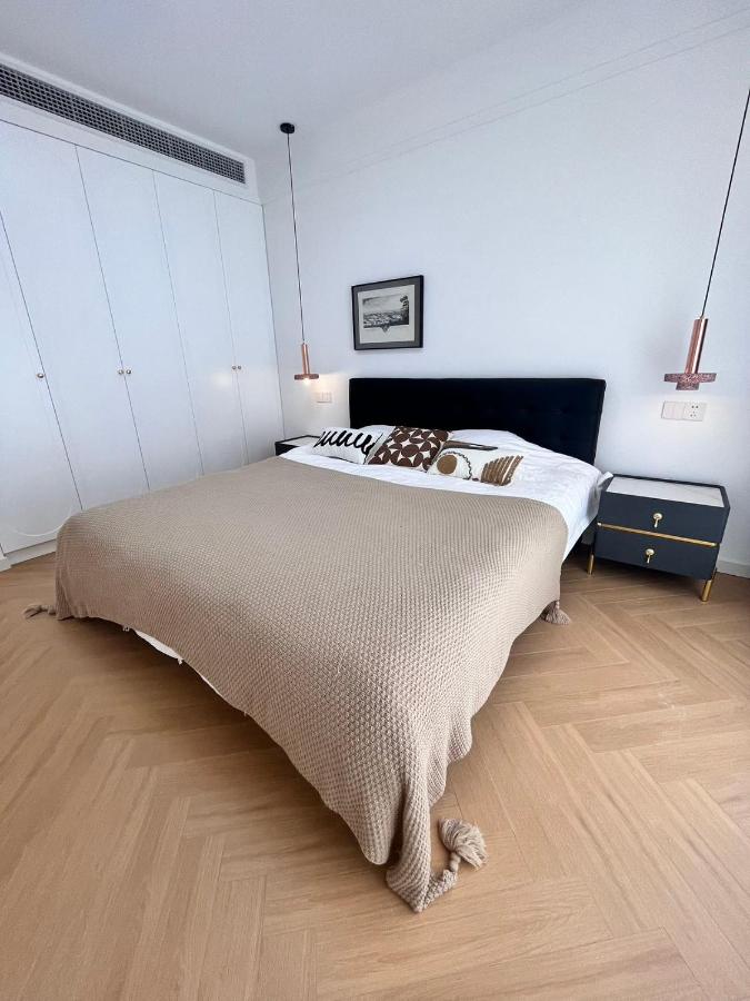 Superb city center view three bedrooms Stunning views of the Bund Shanghai Tower Yu Garden and Peoples Square - Chambres d'hôtes Shanghai