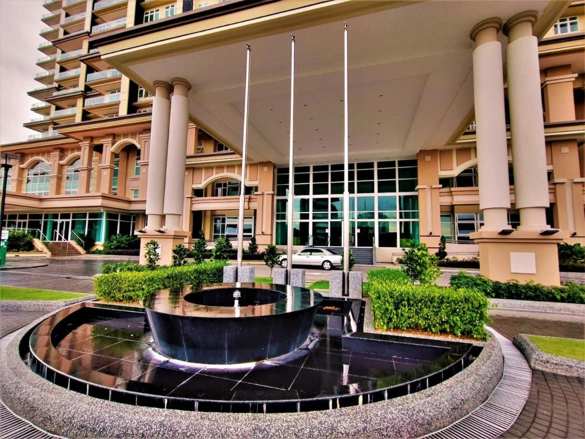 Boutique Themed Studios - Kuching Riverine Diamond - Bed and Breakfast Kuching