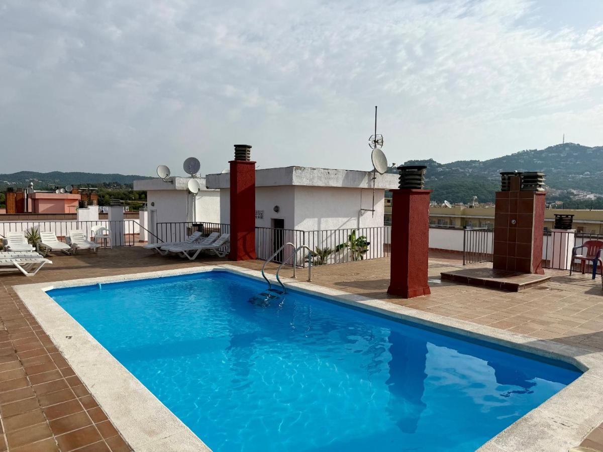 Skyline Pool Apartment - Bed and Breakfast Lloret de Mar