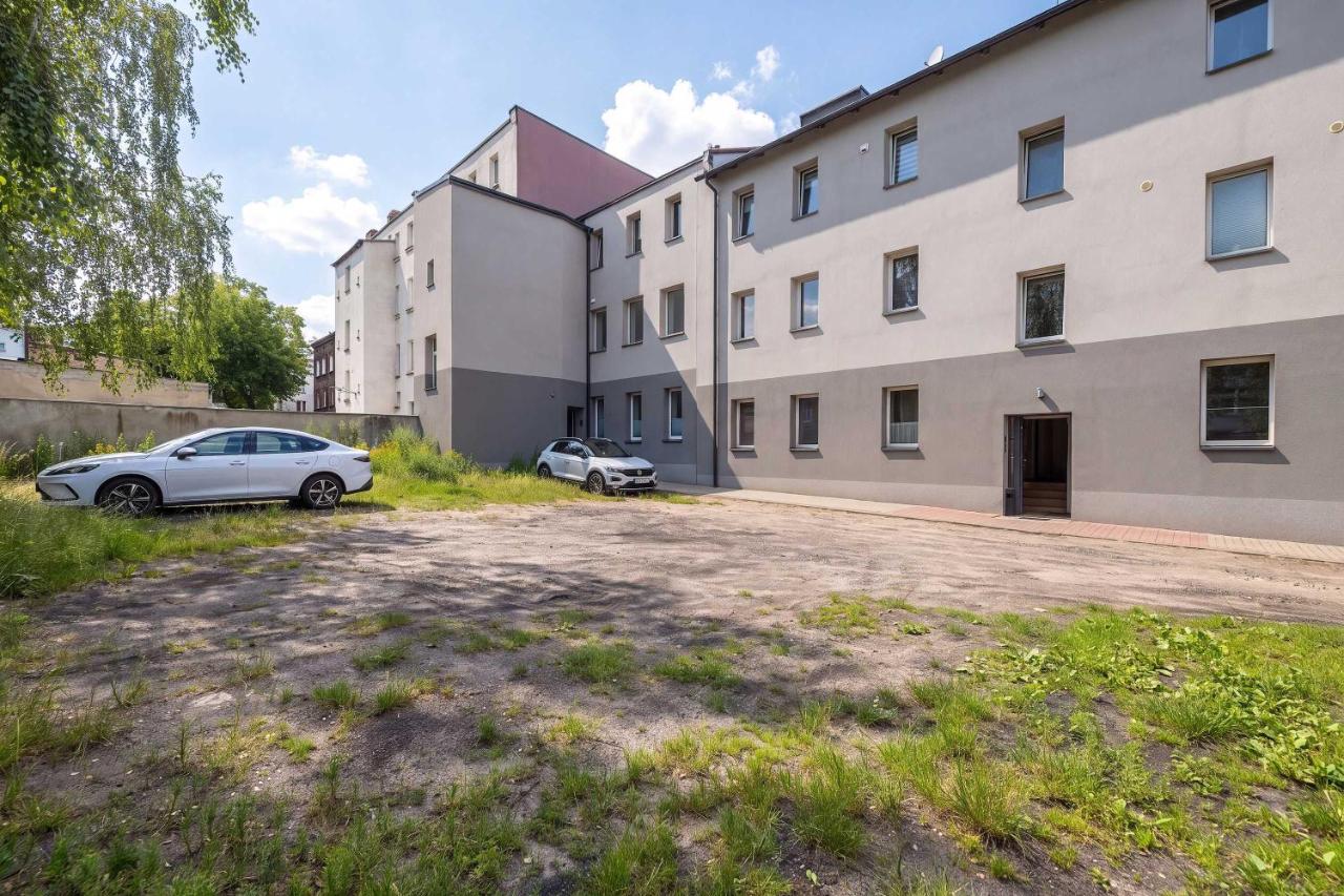 Elegant and Modern Apartment in Katowice for 3 People by Noclegi Renters - Bed and Breakfast Katowice