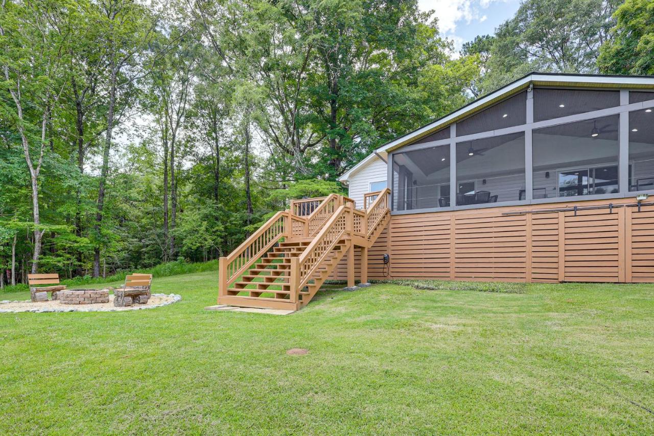 Private Dock: Lake Oconee Waterfront Escape! - B&B Eatonton