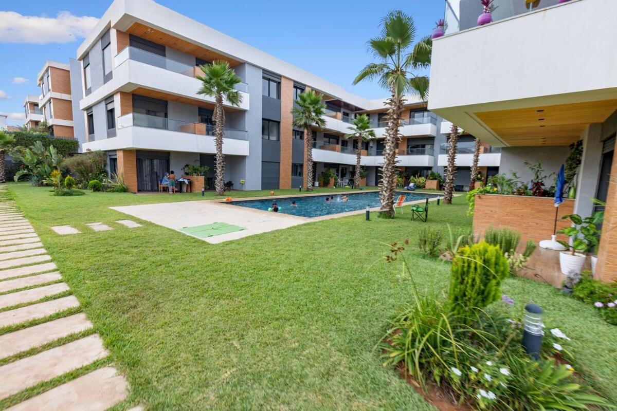 Palm Beach des Nations pool , terrace - Ferienwohnung Bouknadel